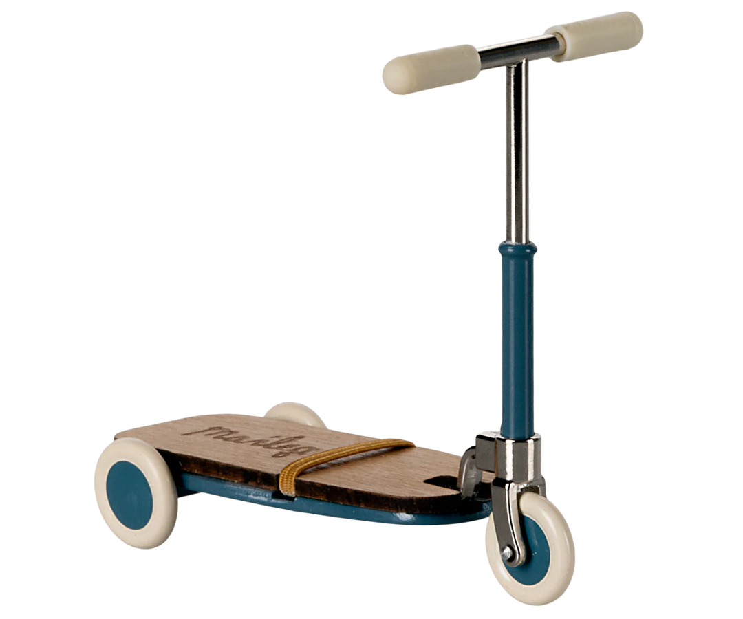 Maileg Kick board, Mouse -Blue