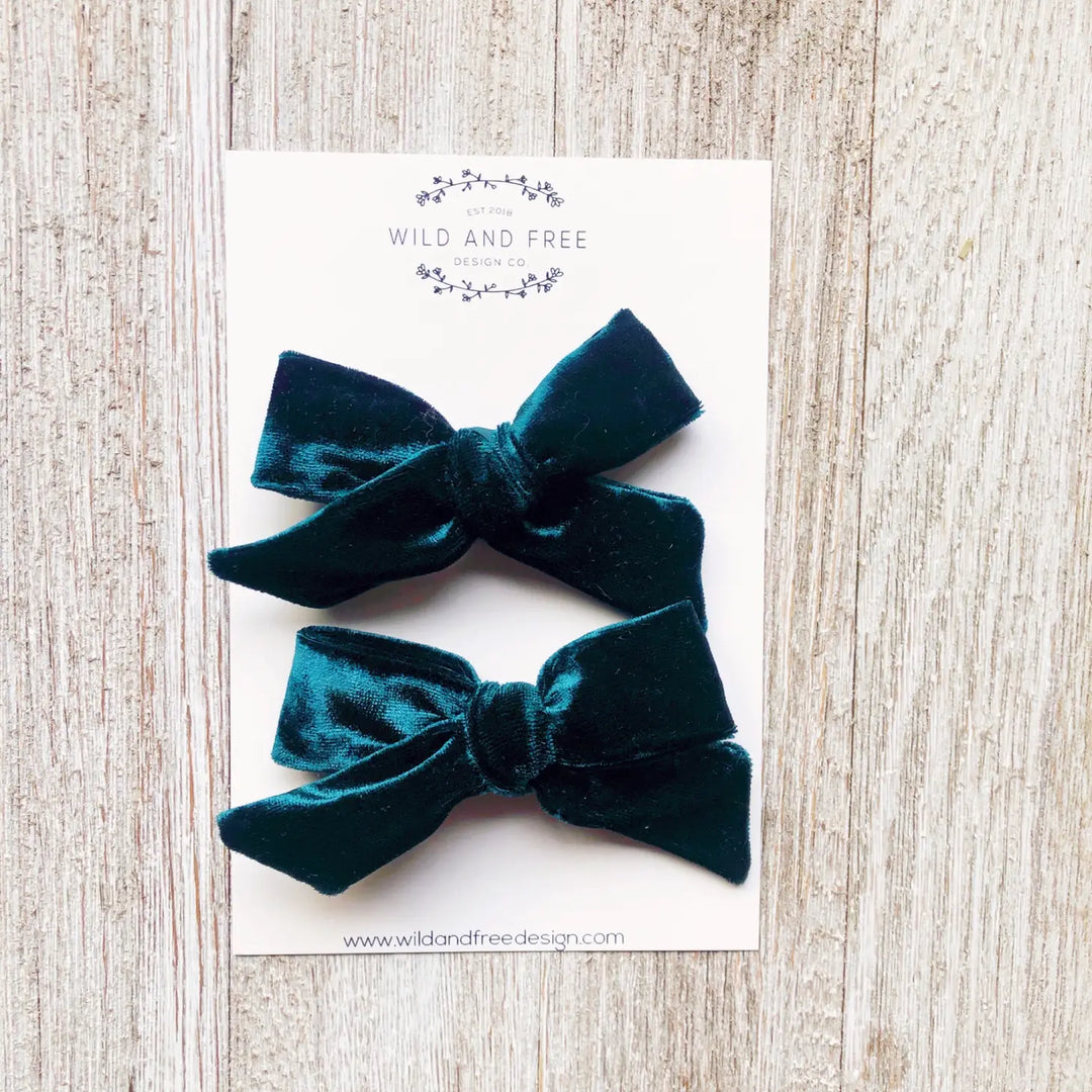 Velvet school girl pigtail bow | green velvet
