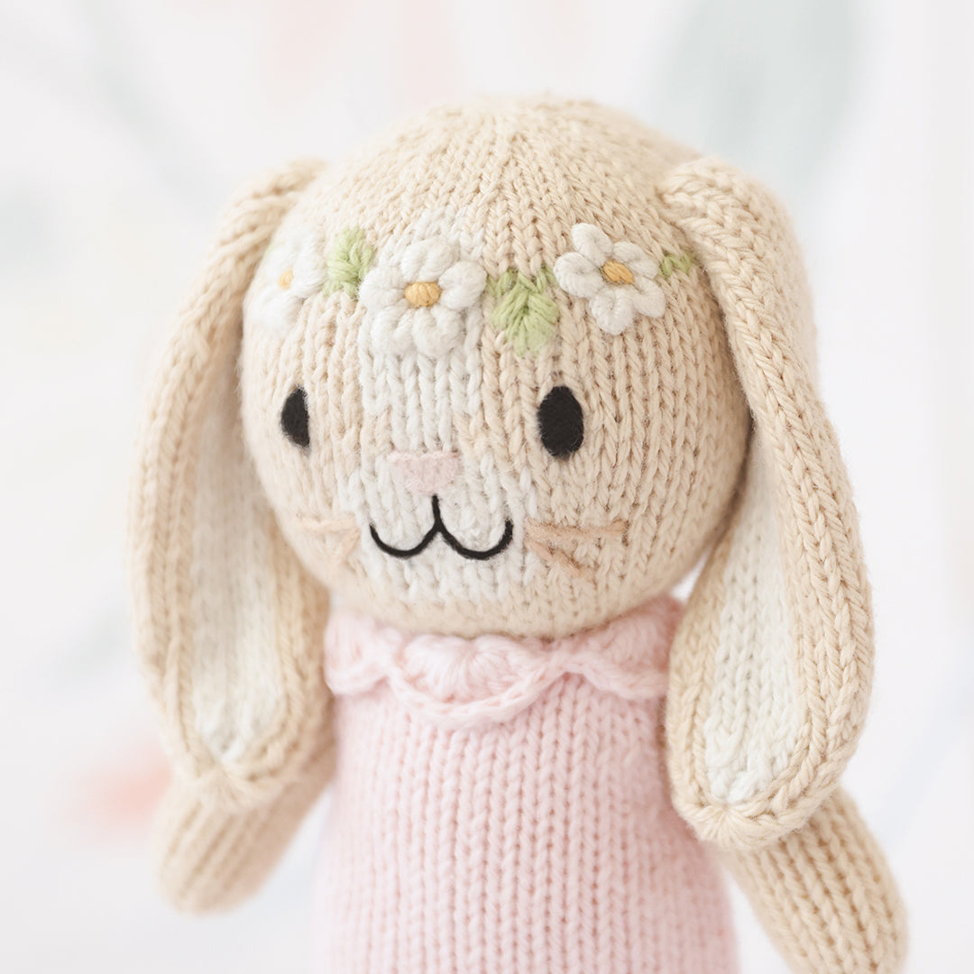 Tiny Hannah the bunny (blush)
