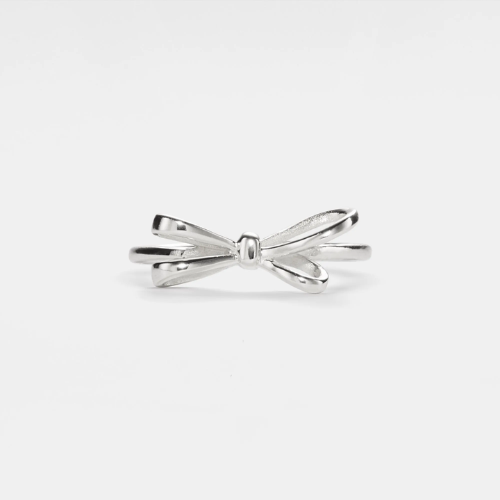 Bow Ring in 925 Sterling Silver