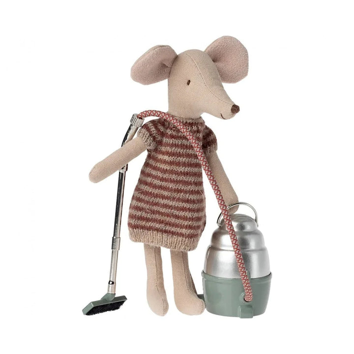 Maileg vacuum cleaner for mouse