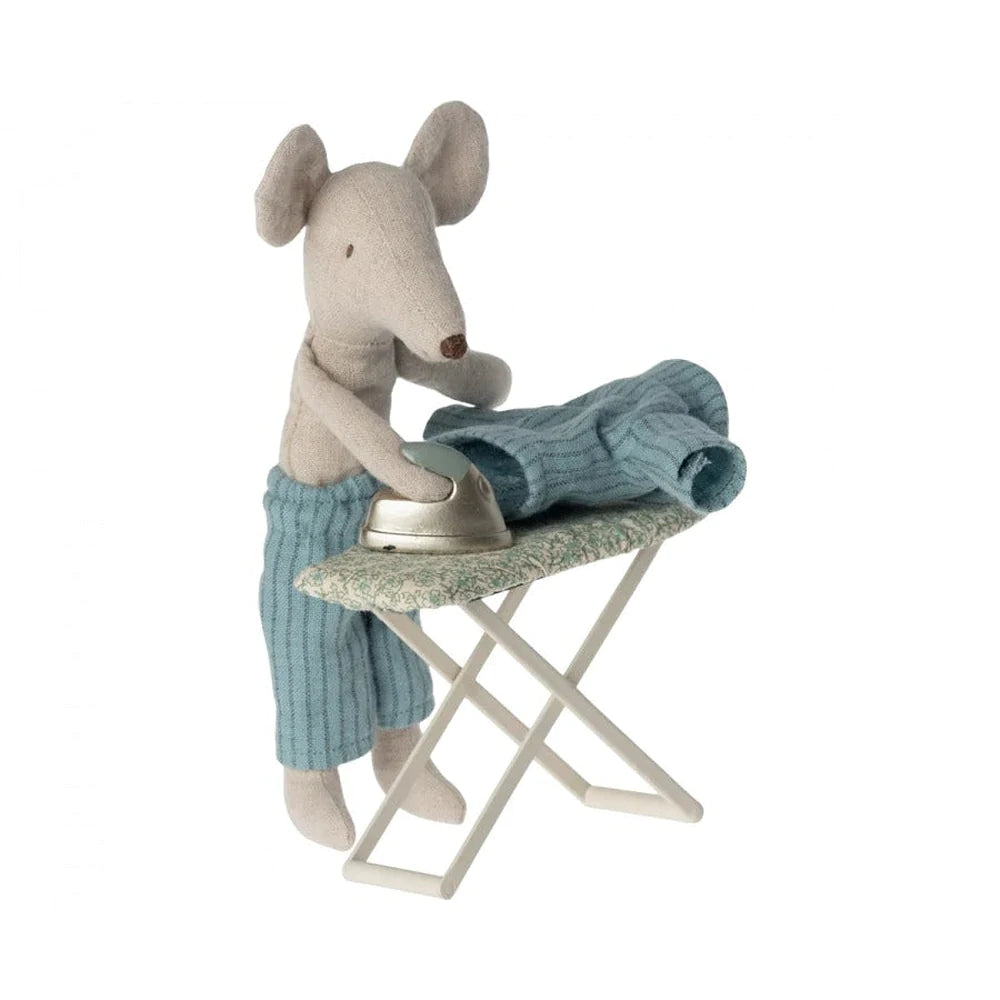 Maileg iron and ironing board for mice