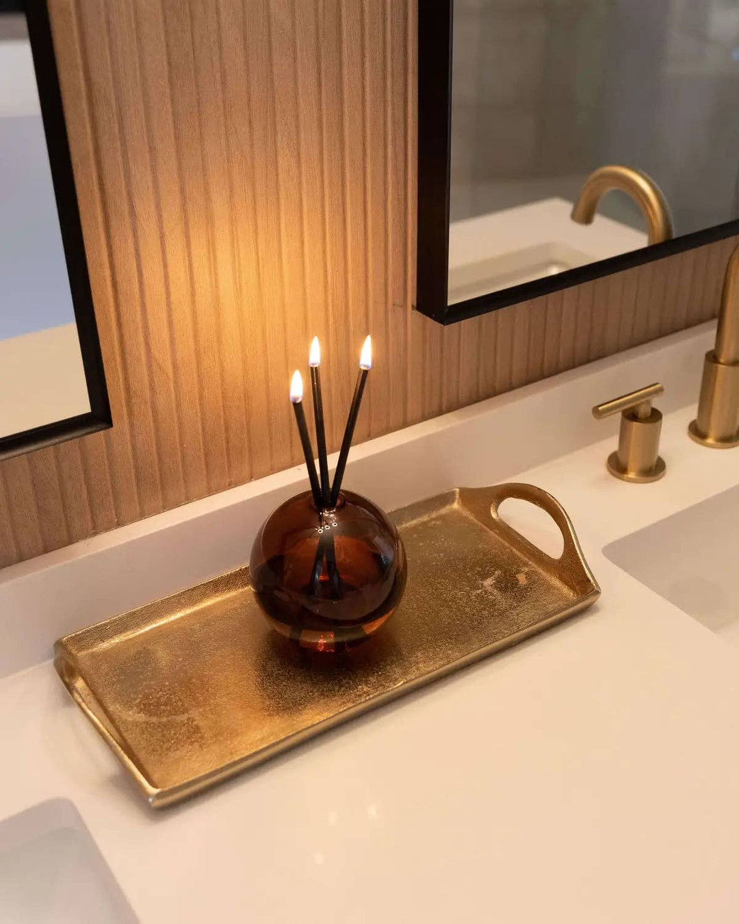 Neva Vase, Prairie Dust