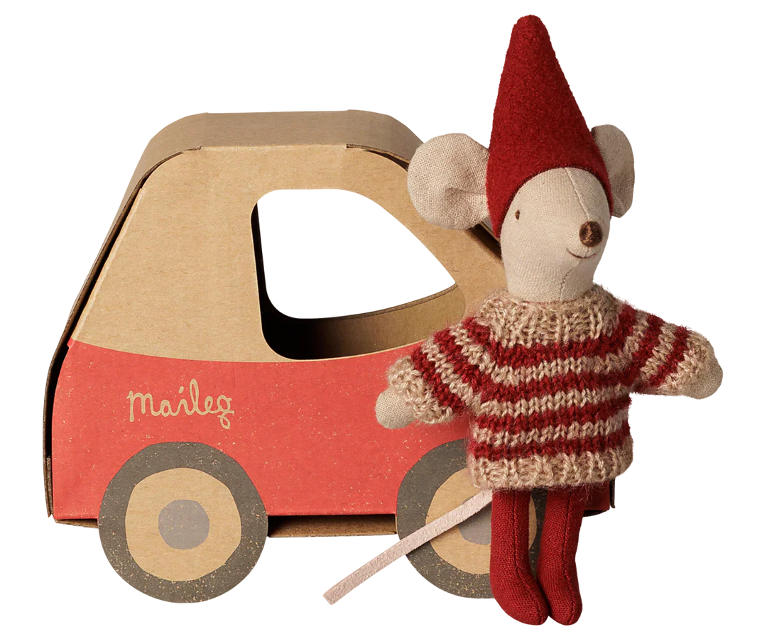Pre Order Maileg Christmas mouse, Little sister in car box
