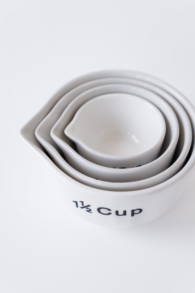 Minimalist Measuring Cup Set