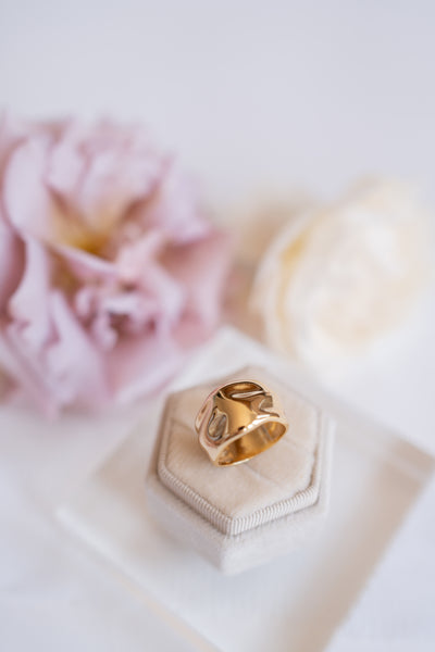 Wave Wide Band Ring