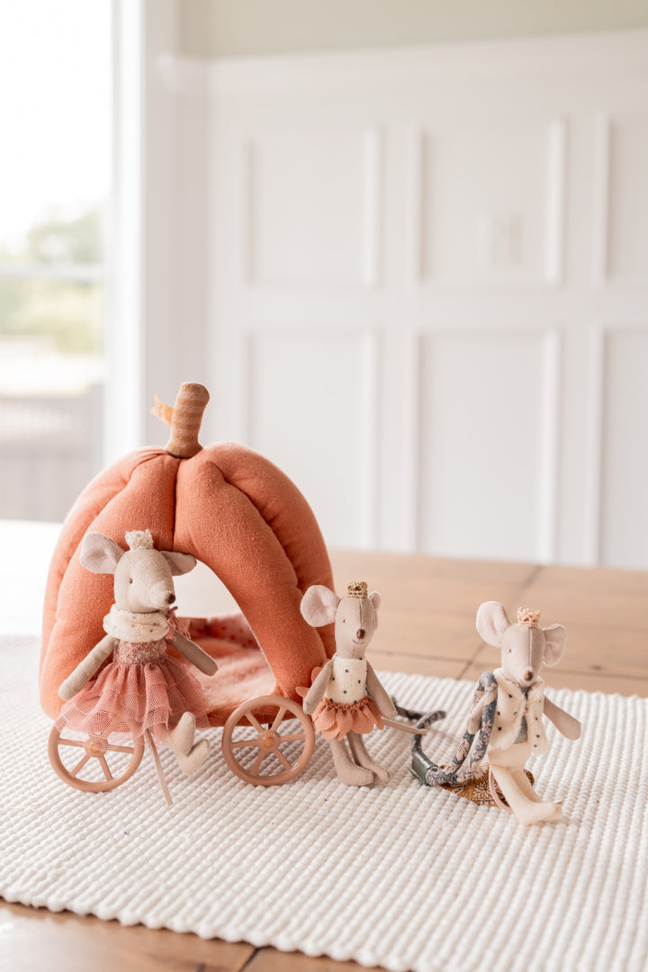 Maileg pumpkin carriage, mouse