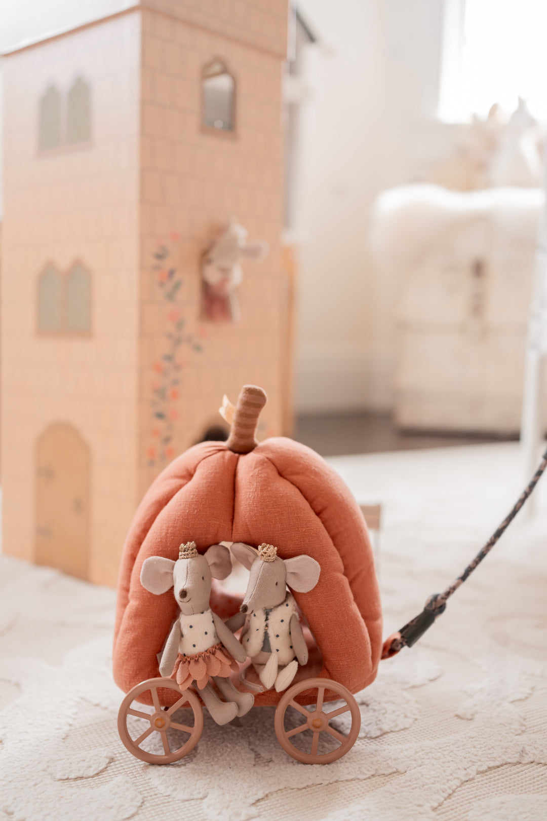 Maileg pumpkin carriage, mouse