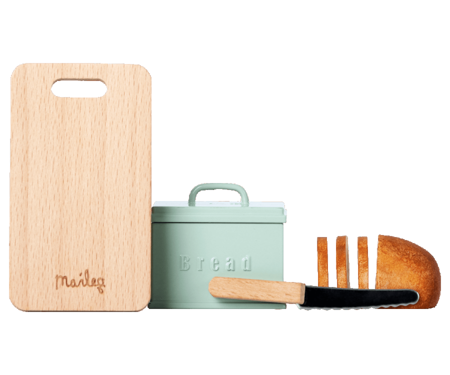Maileg Bread box w. utensils