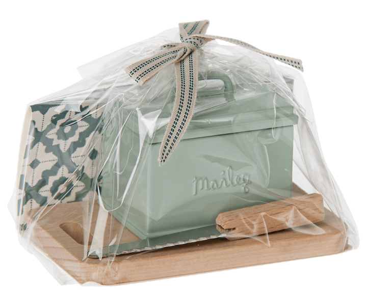 Maileg Bread box w. utensils