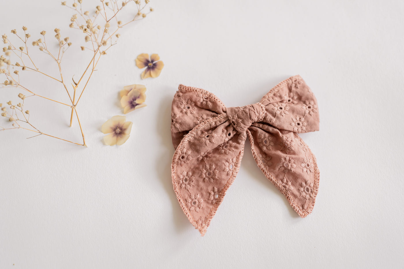 Oversized Lace Bows