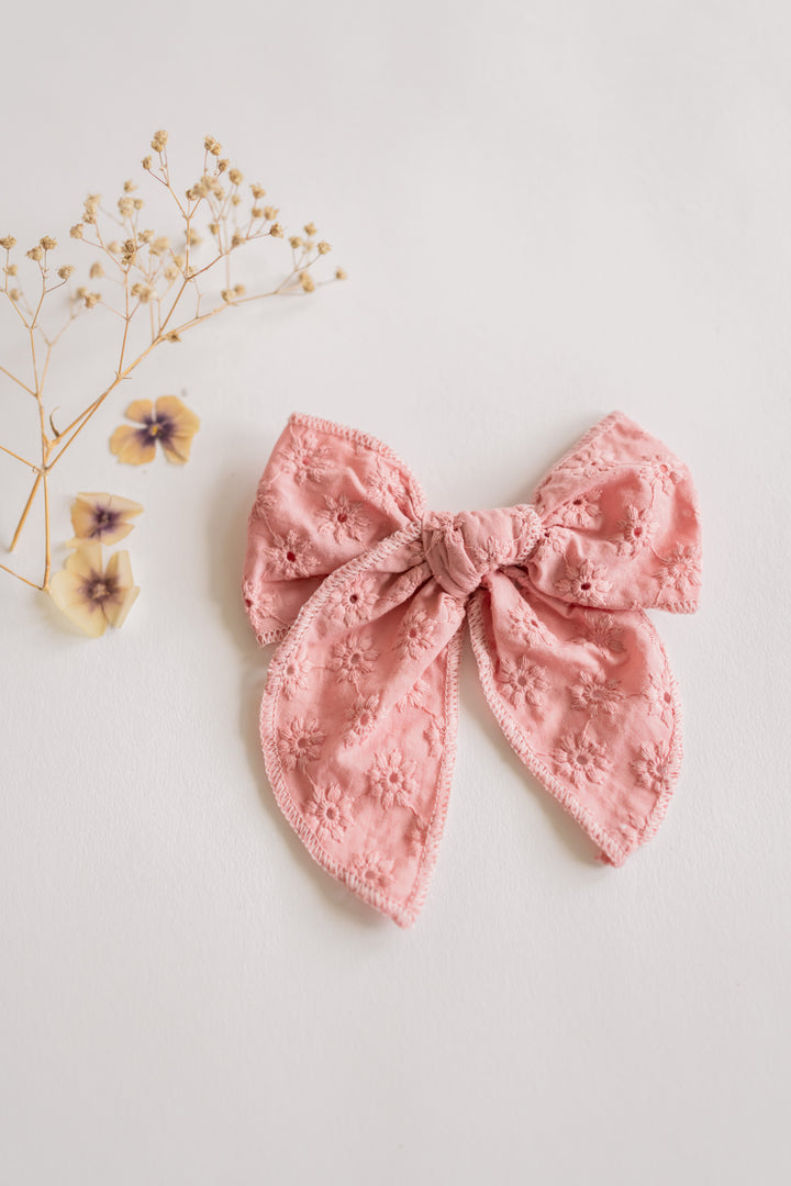 Oversized Lace Bows