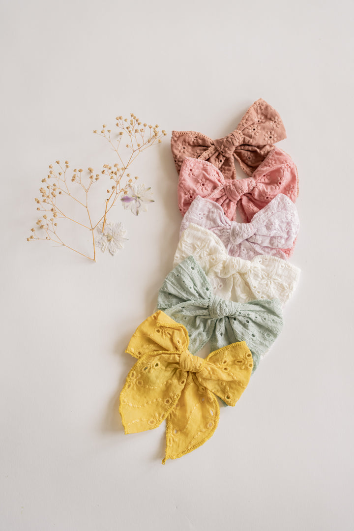 Oversized Lace Bows