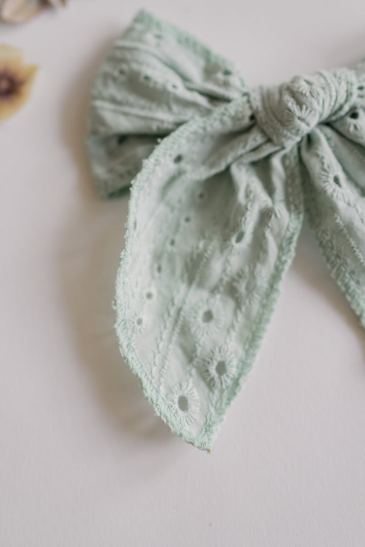 Oversized Lace Bows